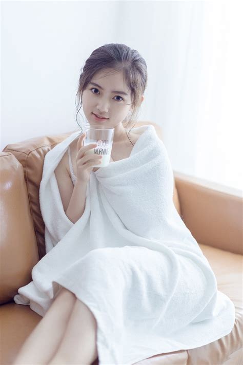 夜幕下的观影新体验：一家影院如何改变城市娱乐格局